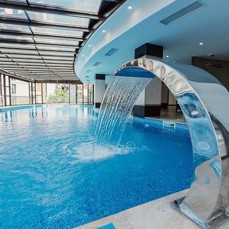 Hotel Navi Батуми Екстериор снимка