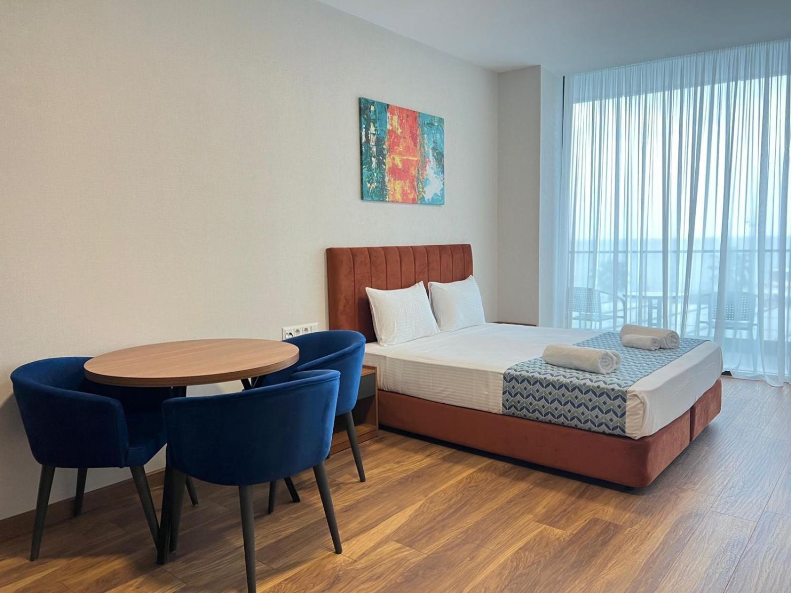 Hotel Navi Батуми Екстериор снимка