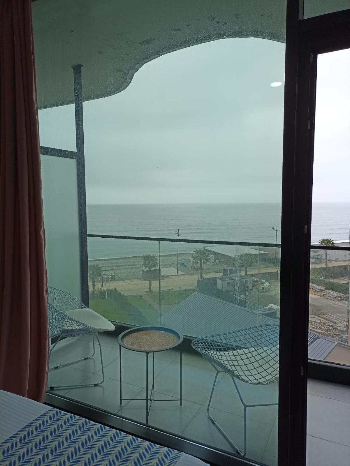 Hotel Navi Батуми Екстериор снимка