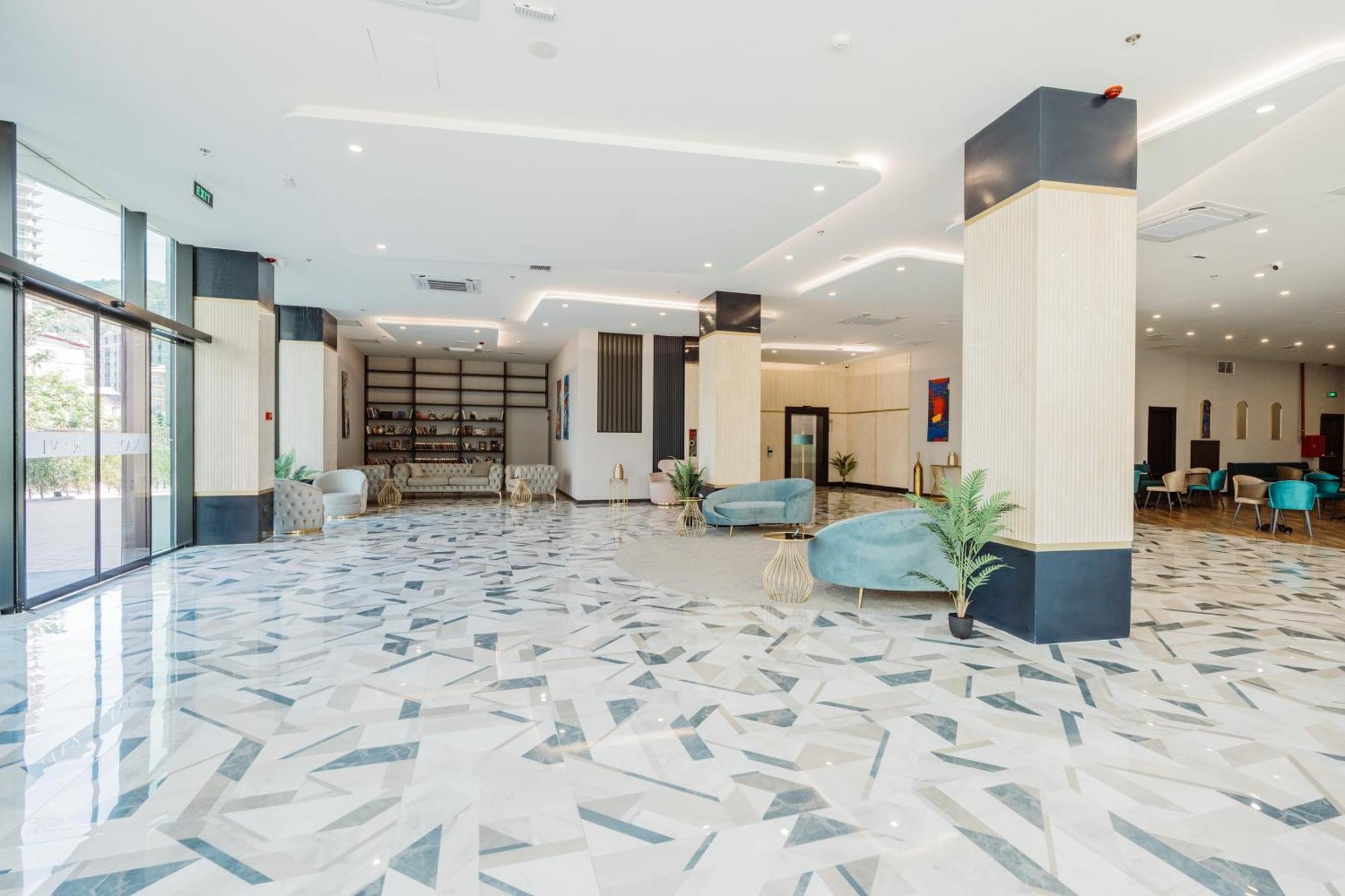 Hotel Navi Батуми Екстериор снимка
