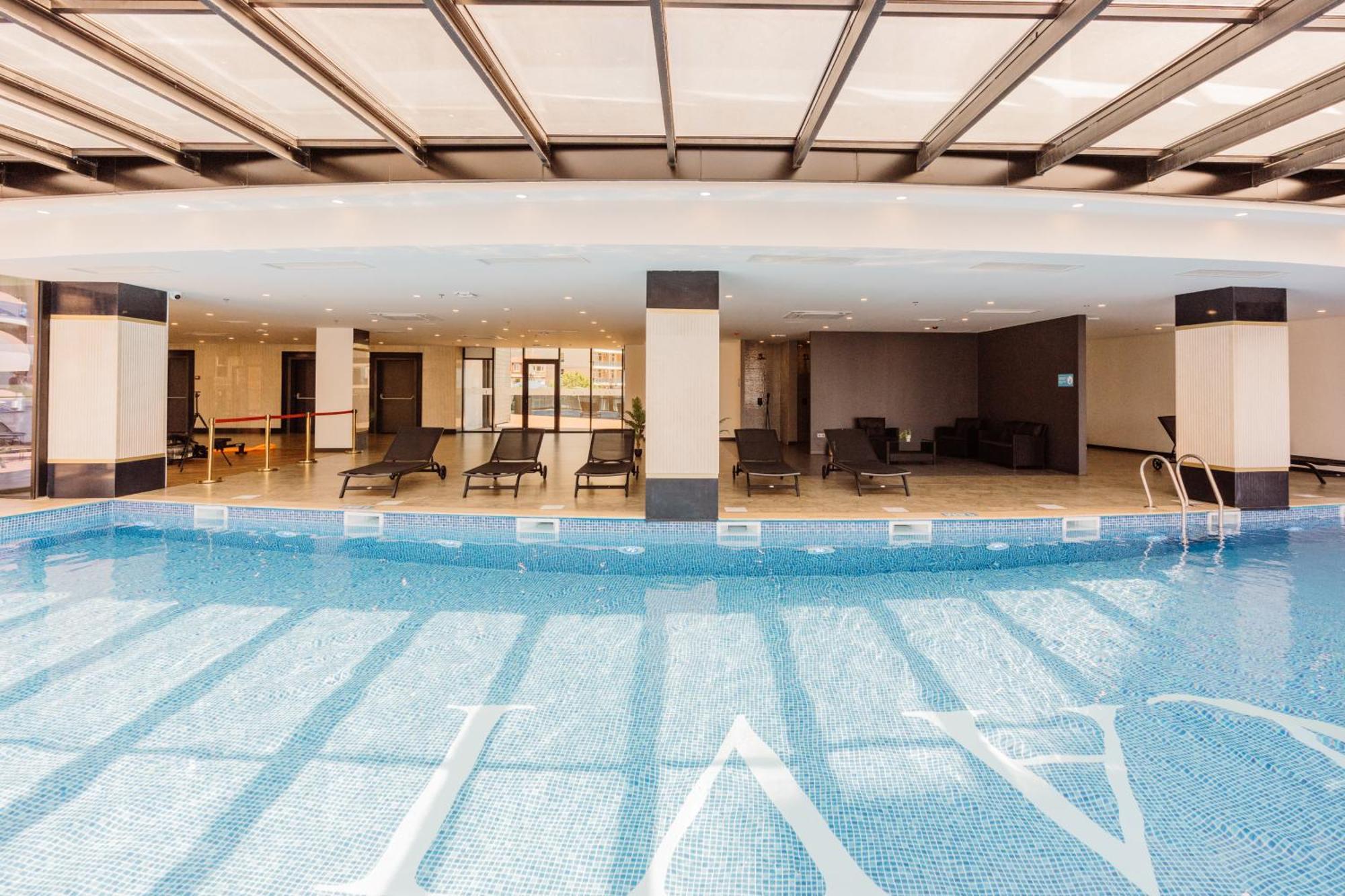 Hotel Navi Батуми Екстериор снимка